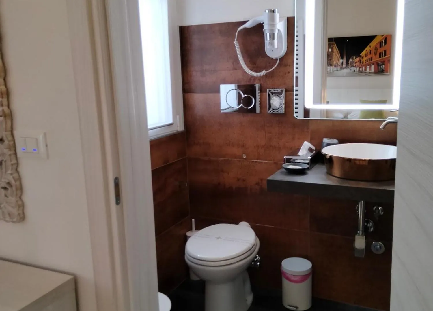 Bed End Breakfast Mary'S Tower Hotel Bologna Italy