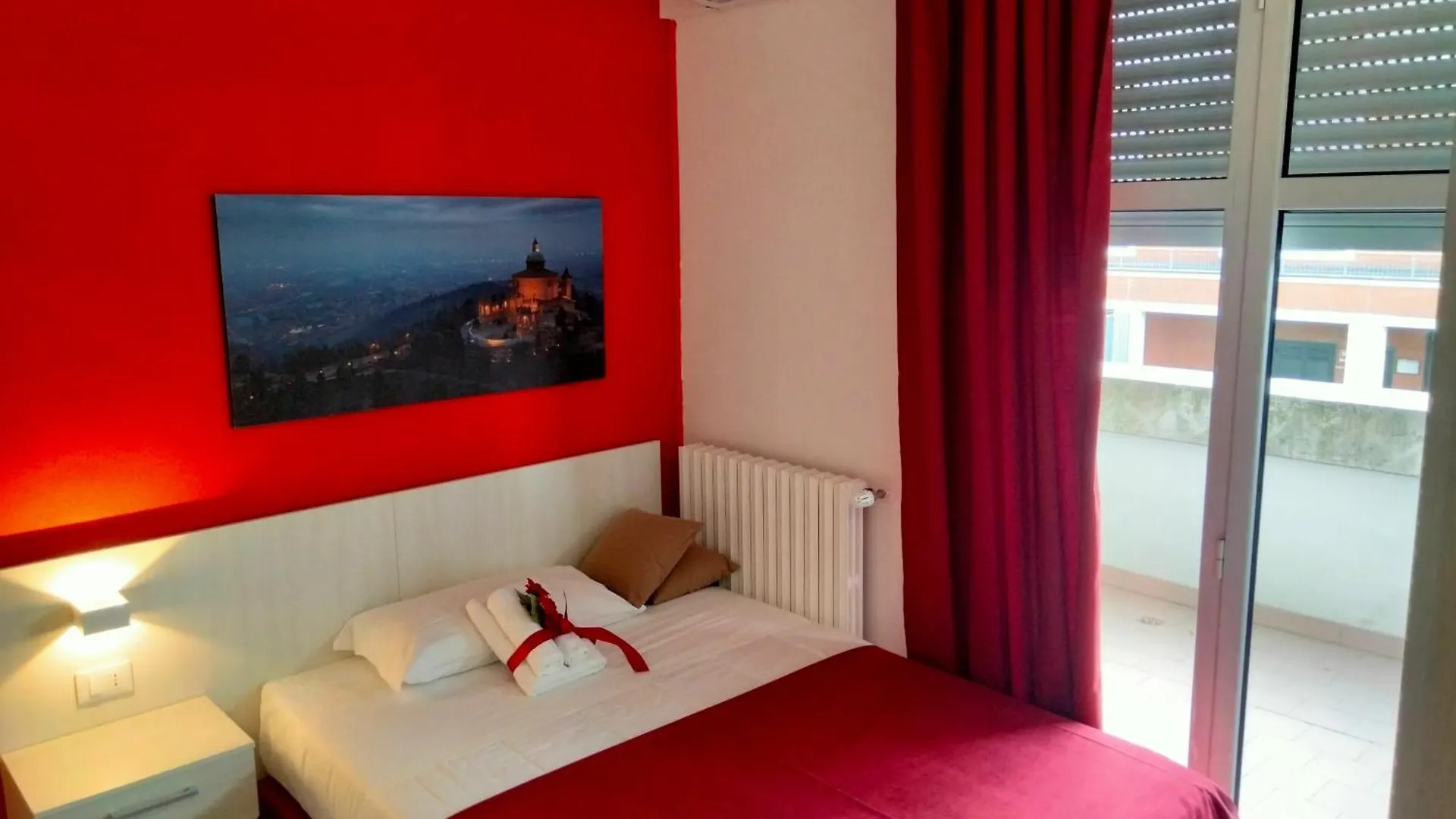 ** Guest house Bed End Breakfast Mary'S Tower Hotel Bologna Italy