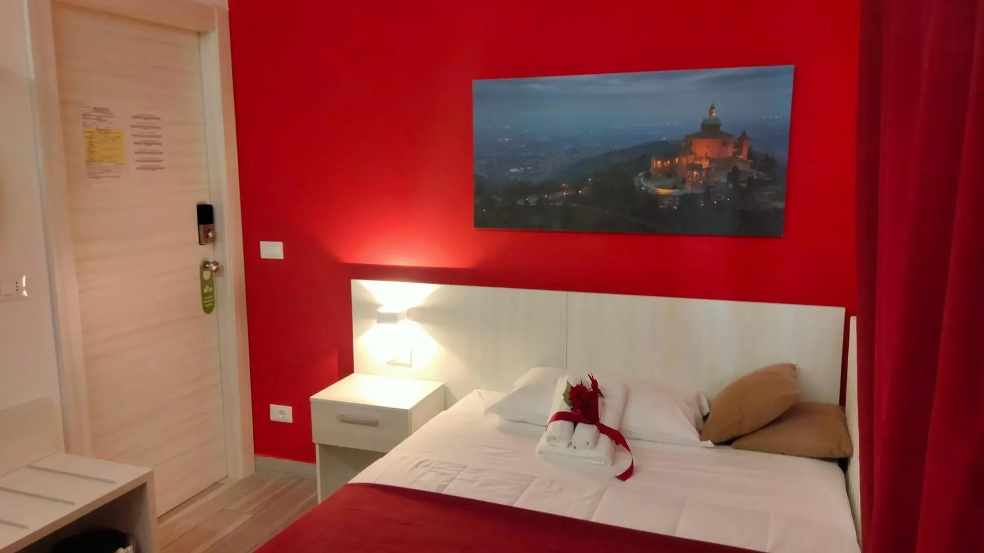 Bed End Breakfast Mary'S Tower Hotel Bologna 2*,  Italy