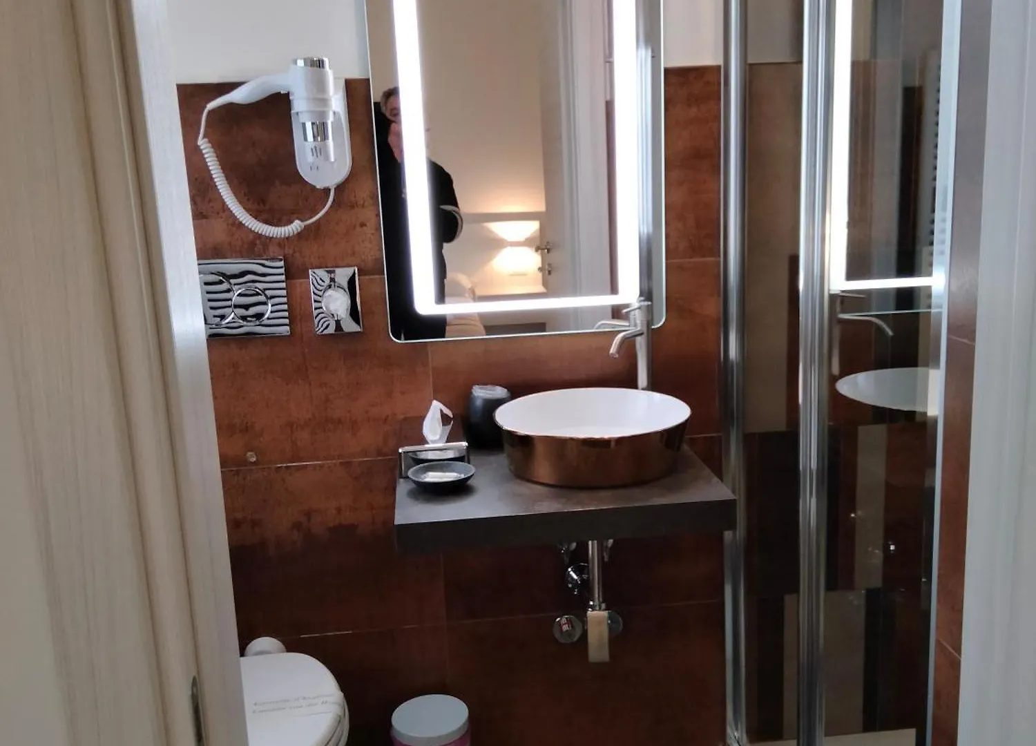 Bed End Breakfast Mary'S Tower Hotel Bologna Italy
